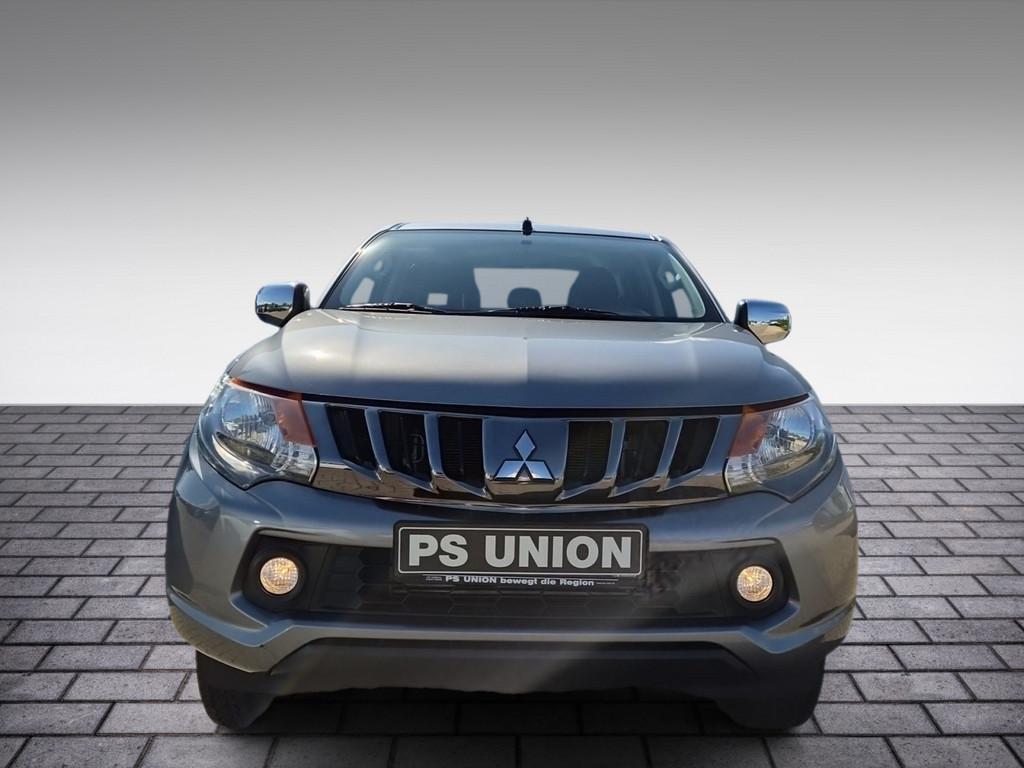 Mitsubishi L200 2.4 Basis Doppelkabine 4WD