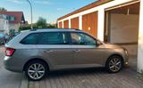 Skoda Fabia Combi 1.2lTSI 81kW Joy * 6-Gang *Klimaaut. - Skoda Fabia: Gelb