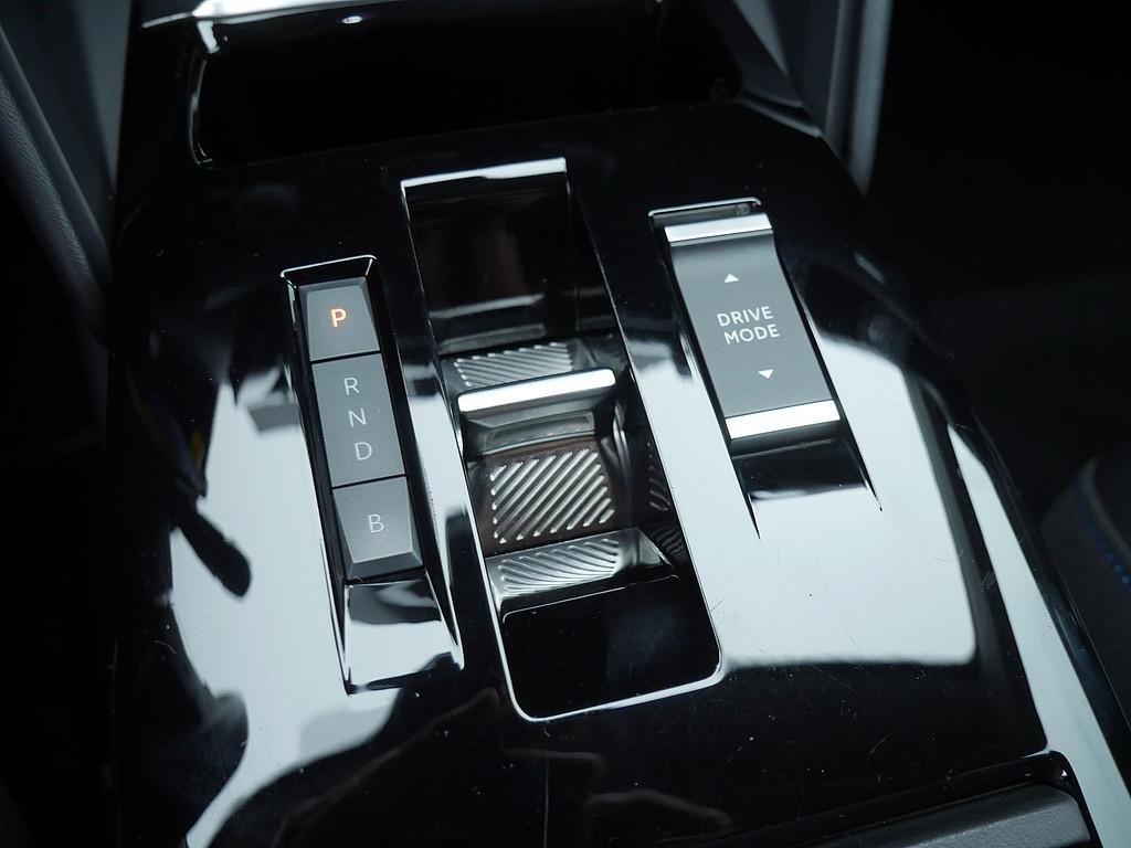 Citroën ë-C4 Feel Pack SHZ KAMERA NAVI HUD STANDHZ LED