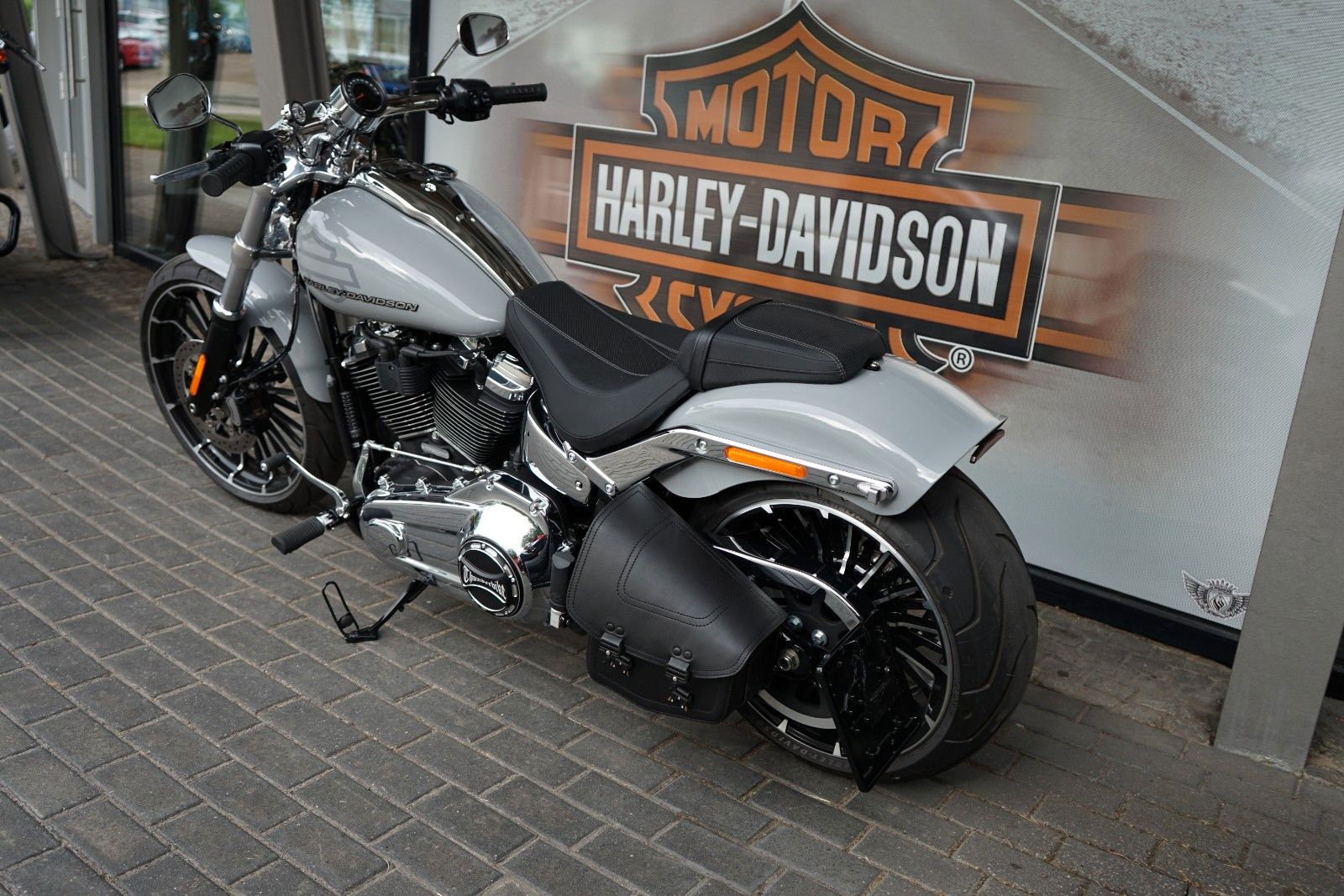 Fahrzeugabbildung Harley-Davidson Breakout 117 MY25 - FXBR - Thunderbike - Jekill