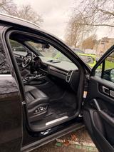 Porsche Cayenne 3.0 V6 Tiptronic -pano-360 Abstand, Temp - Porsche Cayenne in Mönchengladbach