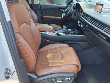 Audi Q7 - 11