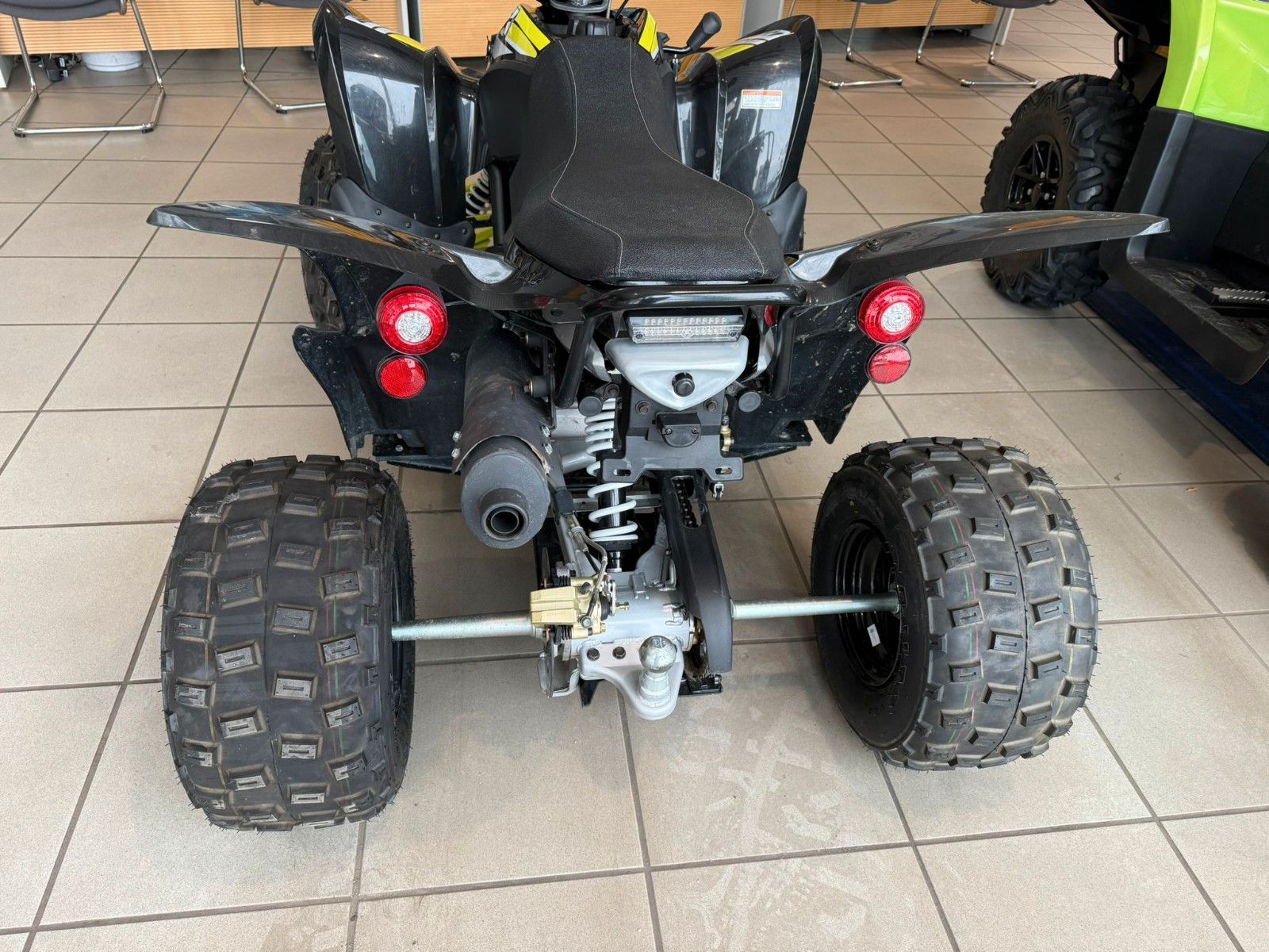 Fahrzeugabbildung Aeon Cobra 422 SX