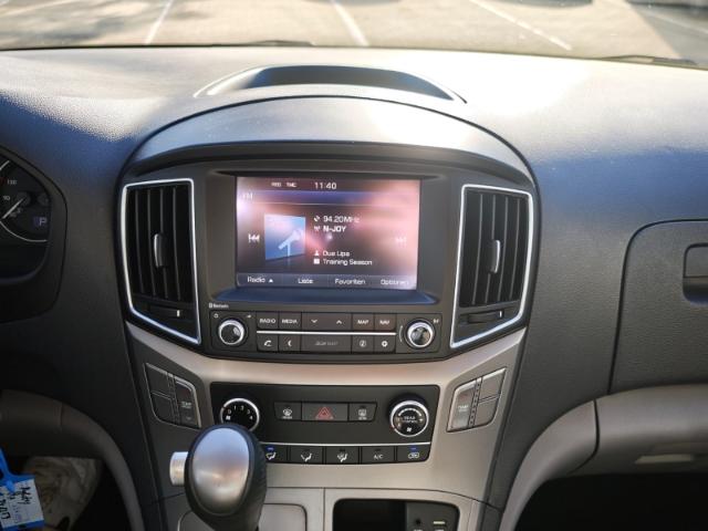 Hyundai H-1 HYUNDAI Family Automatik Navi 2.5 CRDI 170PS