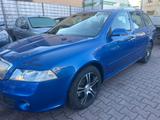 Skoda Octavia , 2.0 TDI  RS ;Standheizung.Tüv 02/27 - Skoda Octavia aus 2008: RS