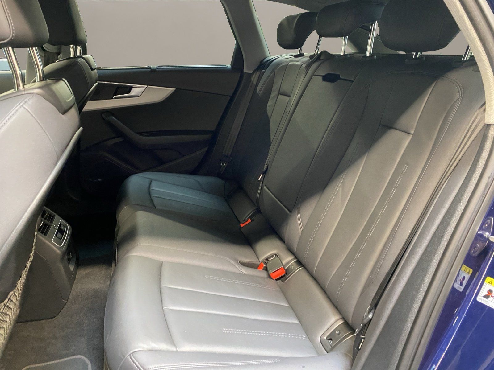 Audi A4 - Bild 15