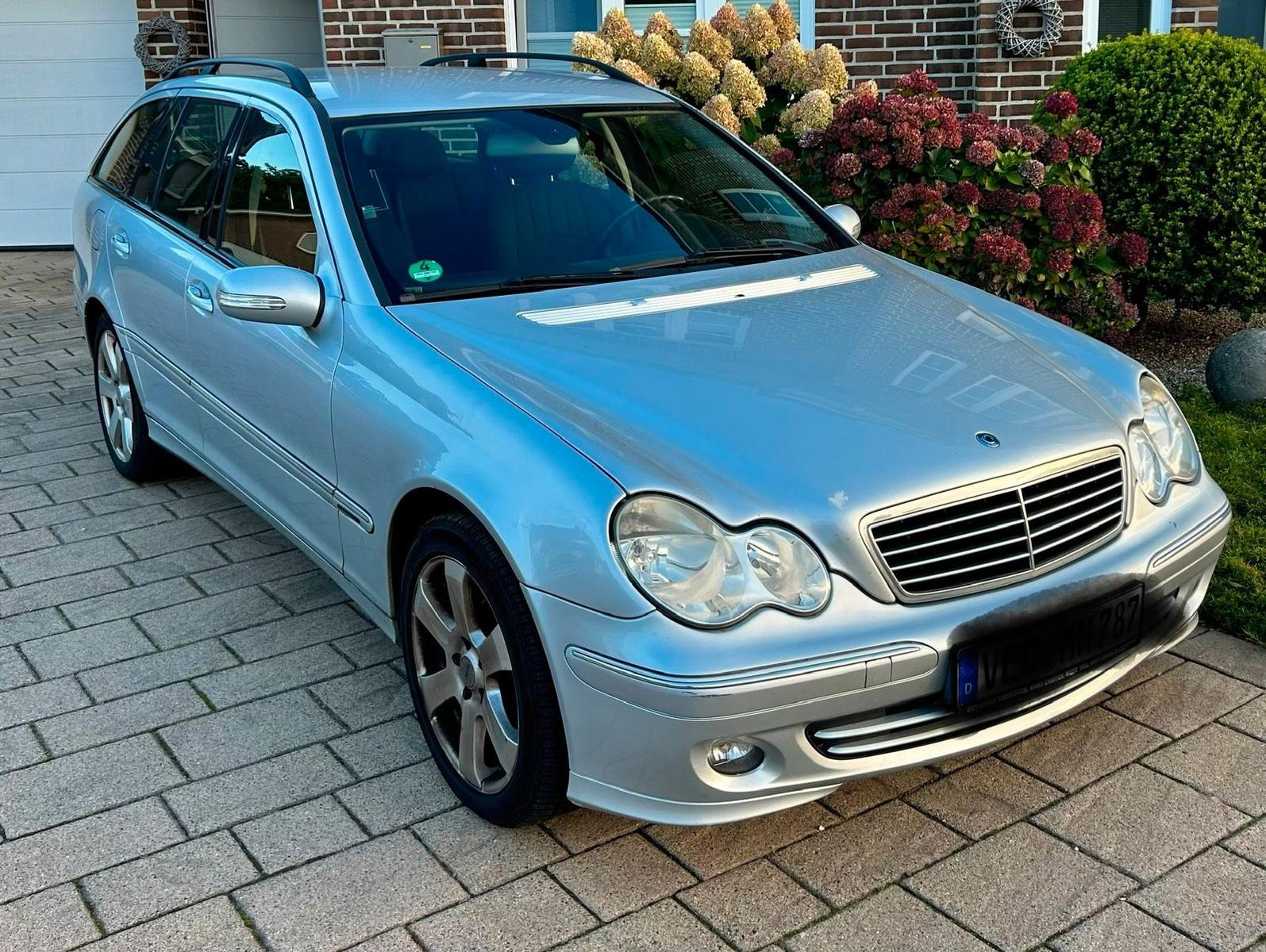 Mercedes-Benz C 220