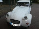 Citroën 2 CV - weiße Citroën 2 CV