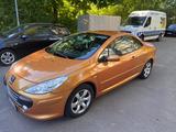 Peugeot 307 CC Sport 2.0 HDi 136 PS Leder 6-Gang - mit Diesel-Antrieb: Gold, Cabrio