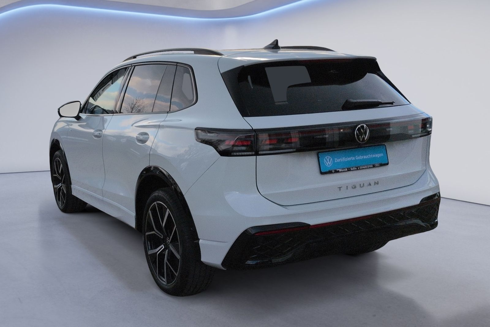 Tiguan 2.0 TDI DSG 4M R-Line STHZ+PANO+MATRIX+