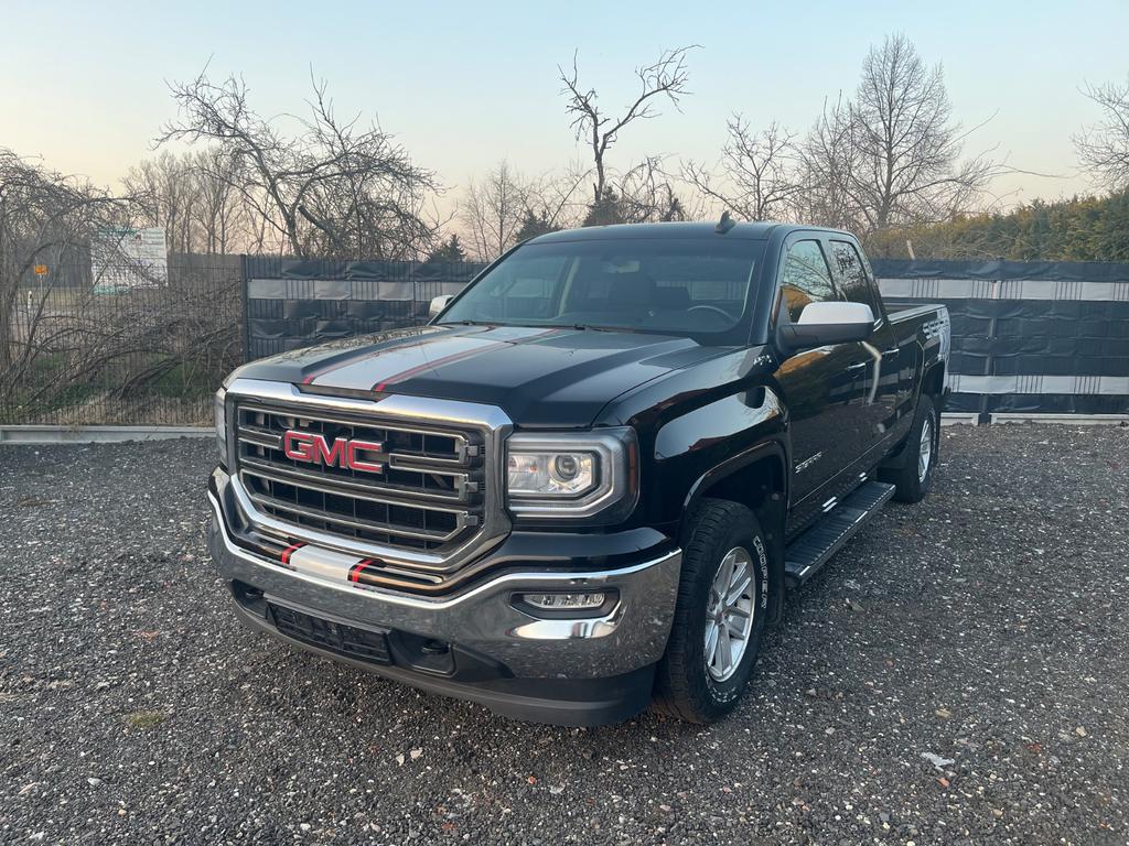 GMC Sierra