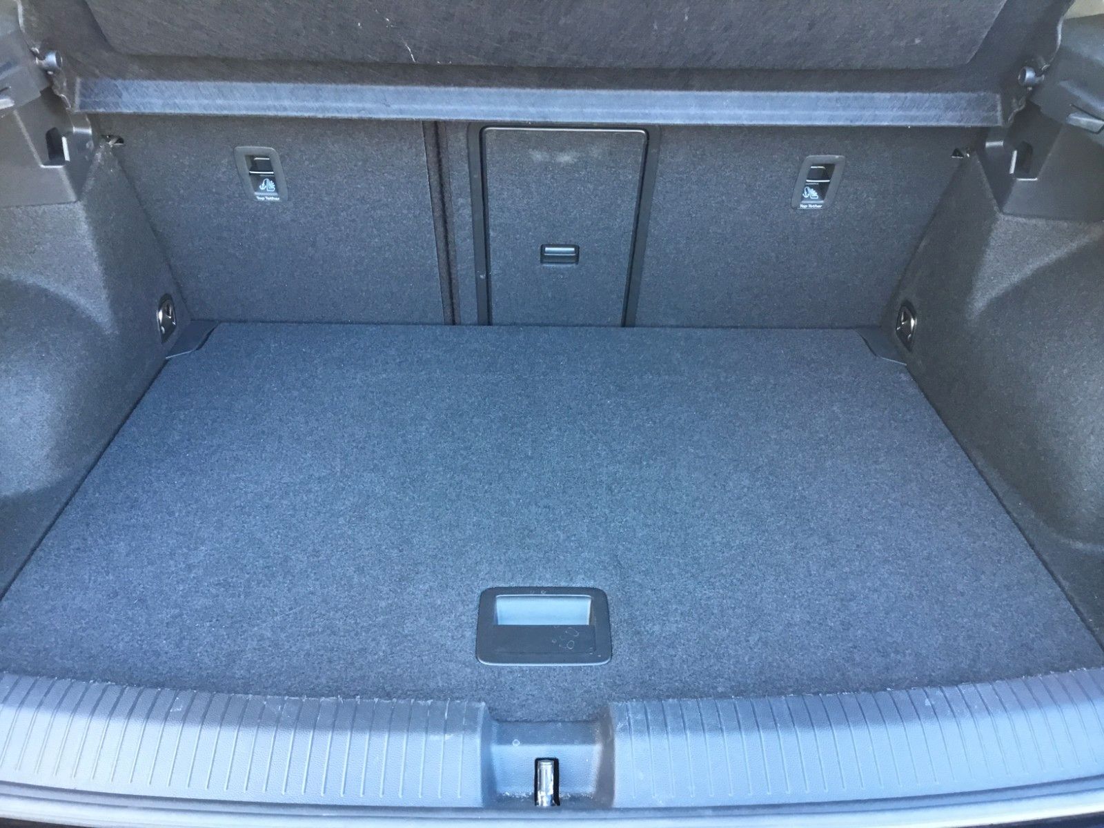 Fahrzeugabbildung Volkswagen T-Roc 1.5 TSI DSG Style+ACC+MatrixLED+Kessy+Navi