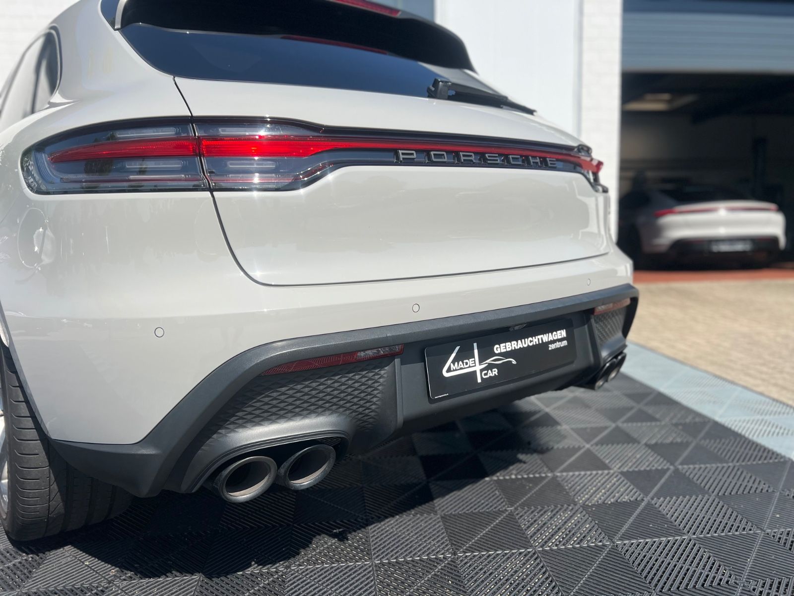Porsche Macan T*SPORT-CHRONO*LUFTFED*PANO*APPROVED072028 foto 24