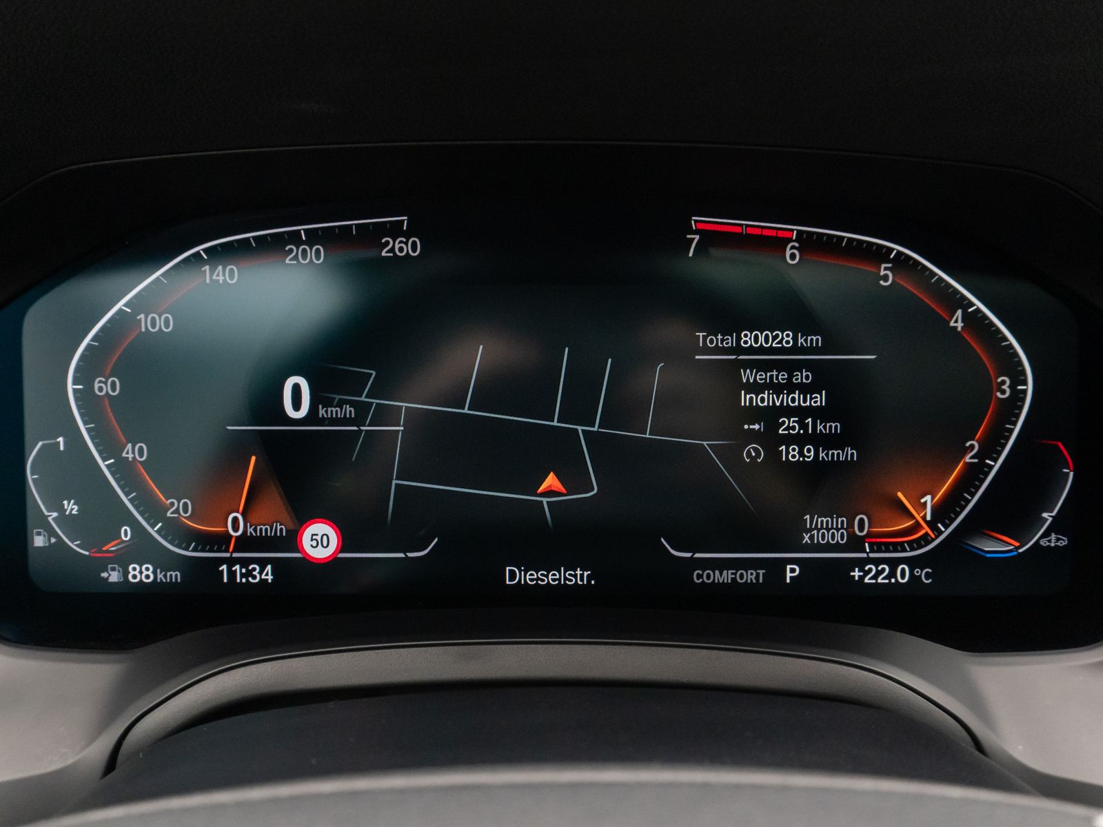 Fahrzeugabbildung BMW 330i Sport Line Panorama Kamera DAB H/K Stop&Go