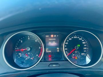 Volkswagen Tiguan - 10