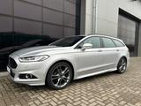 Ford Mondeo ST-Line AWD/AHK/Pano/Standheizung - silberne Ford Mondeo