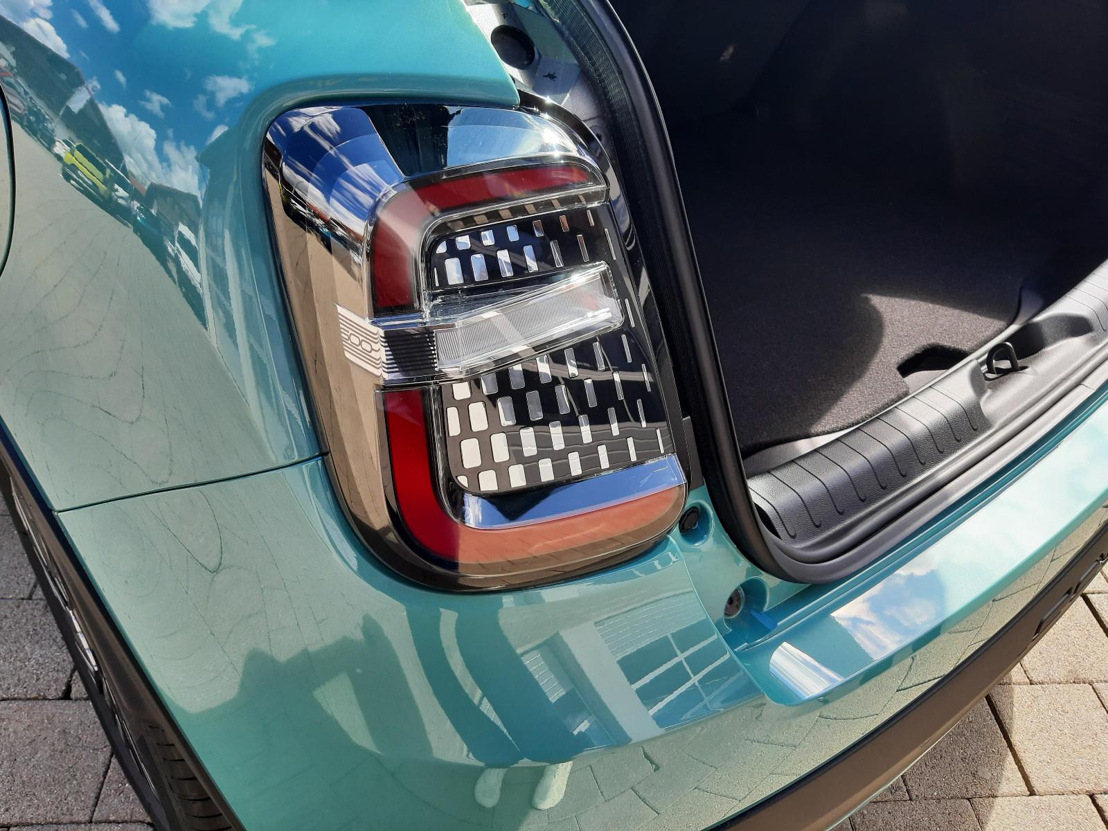 Fiat 600 e 115 kW Business Edition