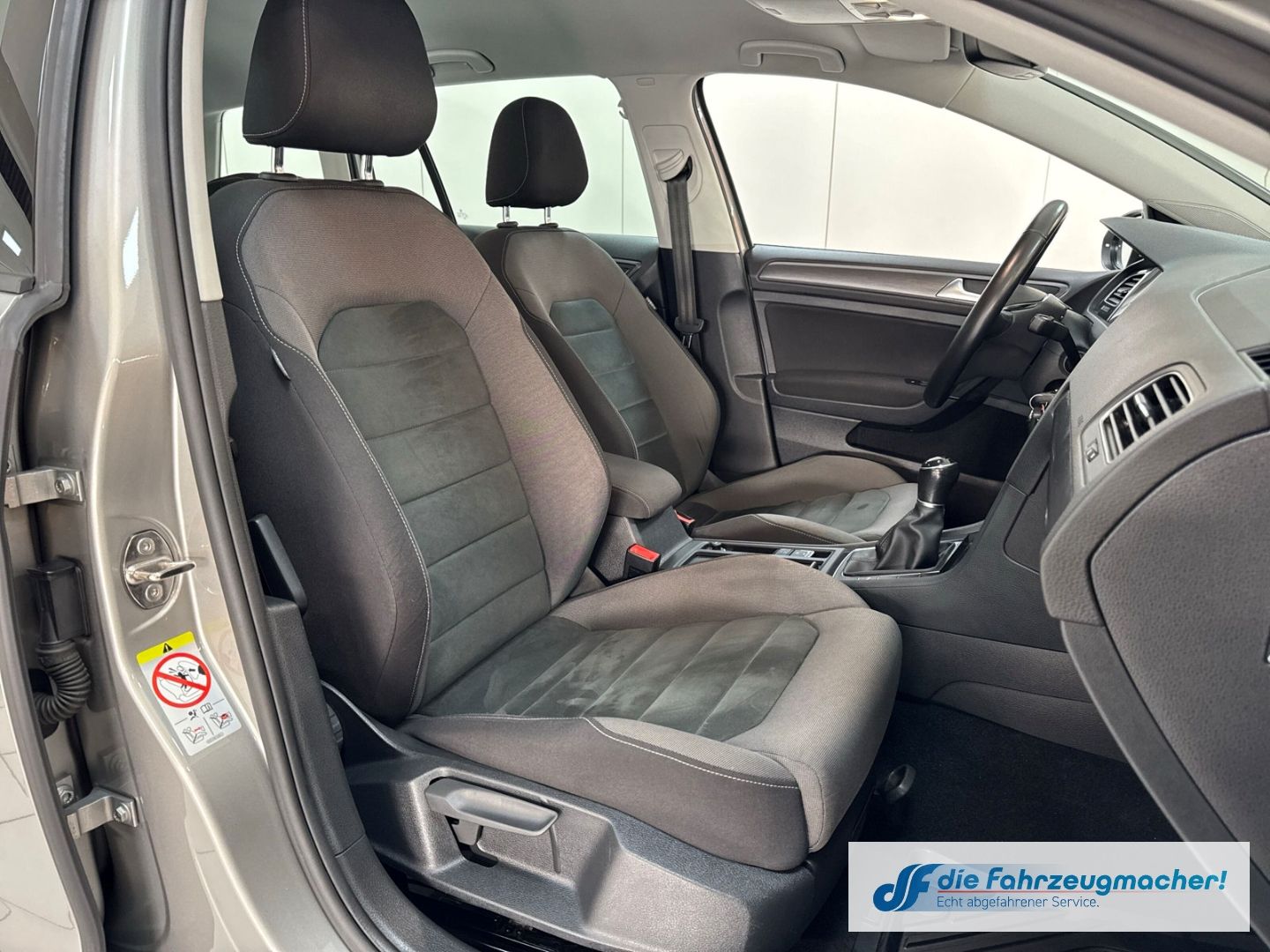 Fahrzeugabbildung Volkswagen Golf VII Variant Comfortline BMT Start-Stopp Mas