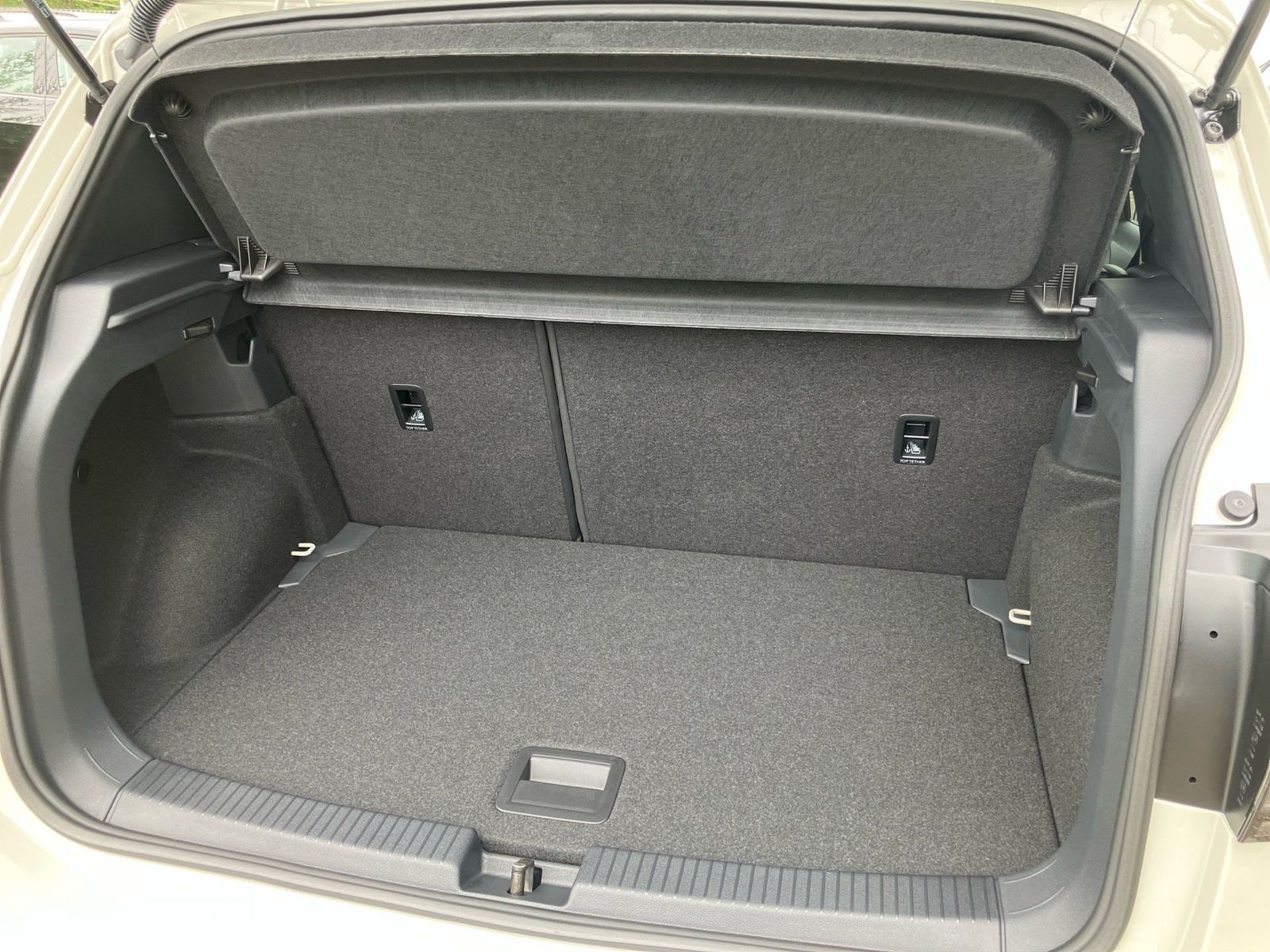 Volkswagen T-Cross - Bild 8