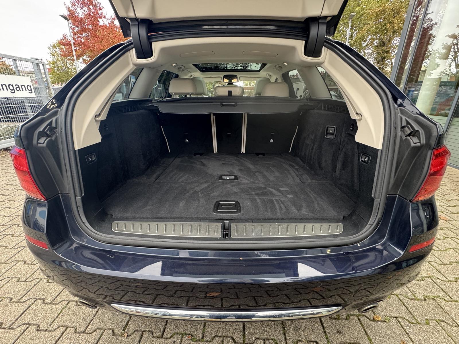 BMW 520d xDrive Tou PANO ACC Ad-LED HuD Sportsitz CD