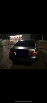 Mercedes-Benz 200 - Mercedes-Benz 200: Taxi