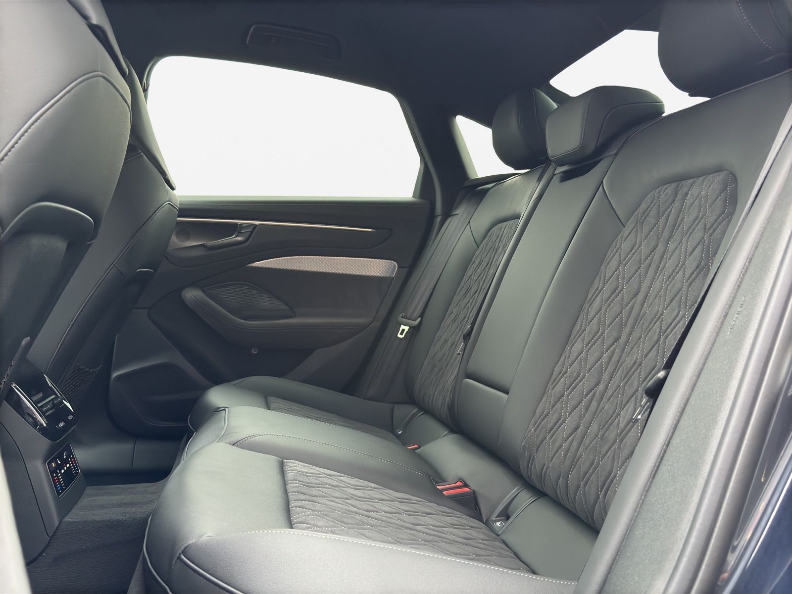 Audi A6 - Bild 16