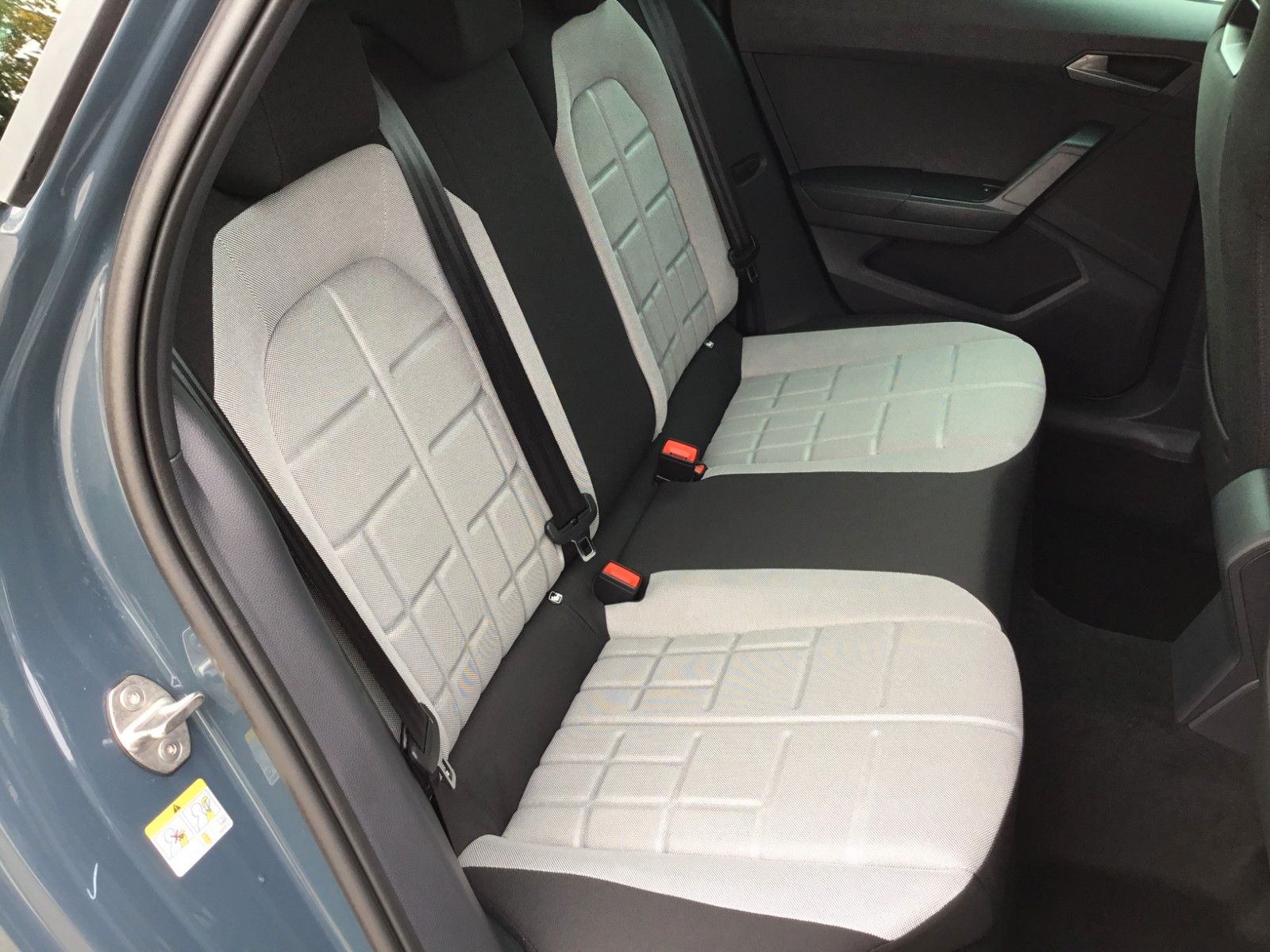 Fahrzeugabbildung SEAT Ibiza 1.5 TSI FR DSG+LED+Navi+ACC+17"+Full Link