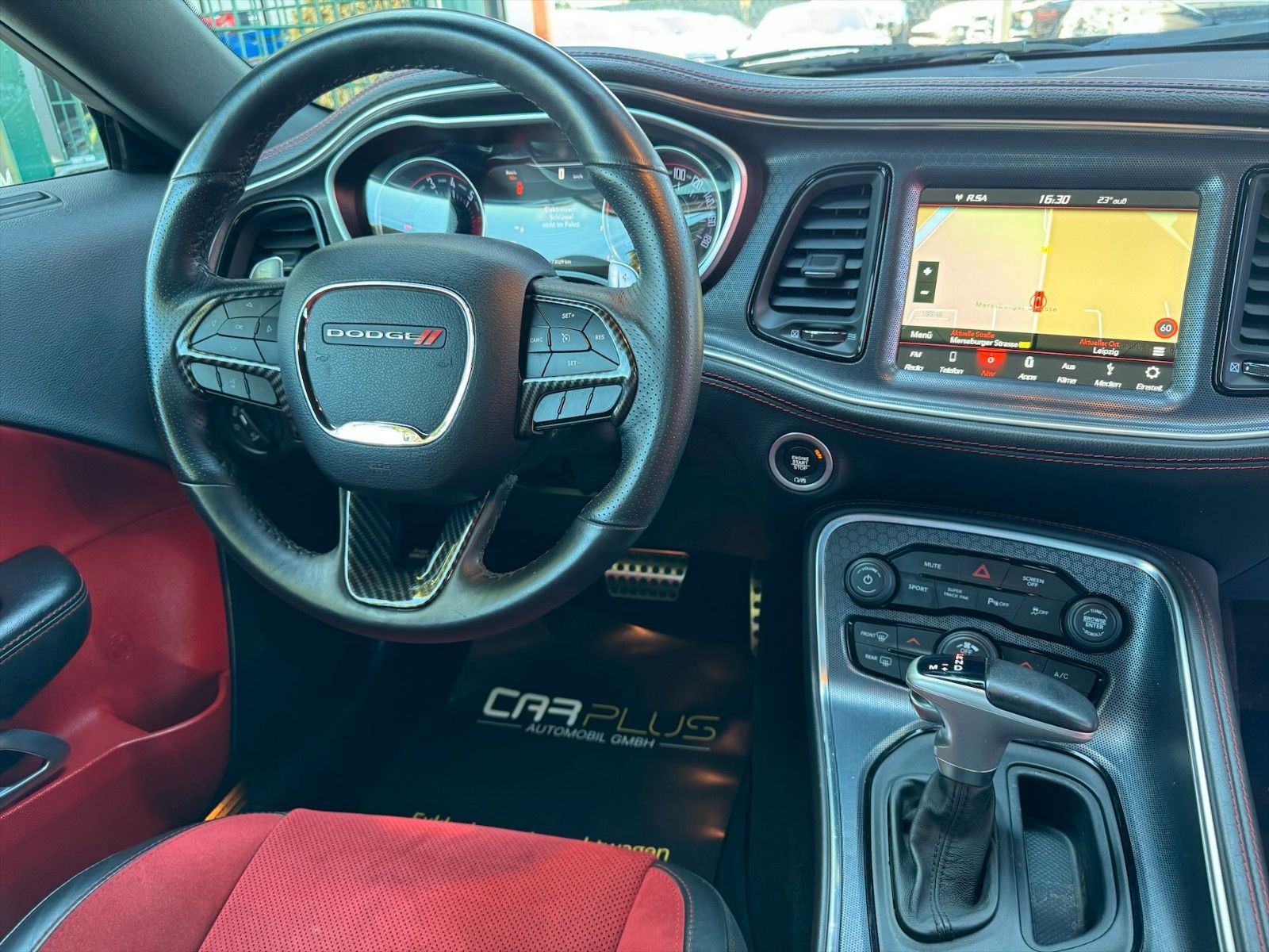 Fahrzeugabbildung Dodge Challenger 6.4 R/T 392 Black Edition Performance
