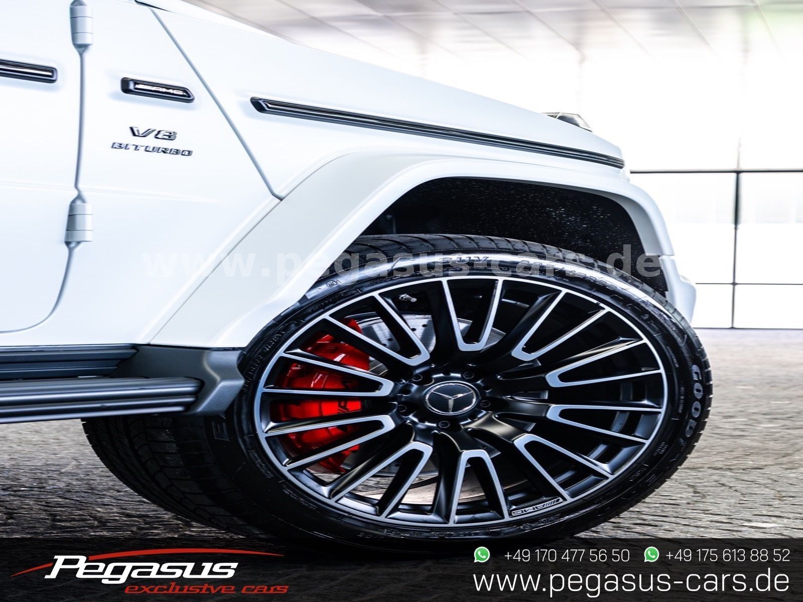 MERCEDES-BENZ G 63 AMG - 17