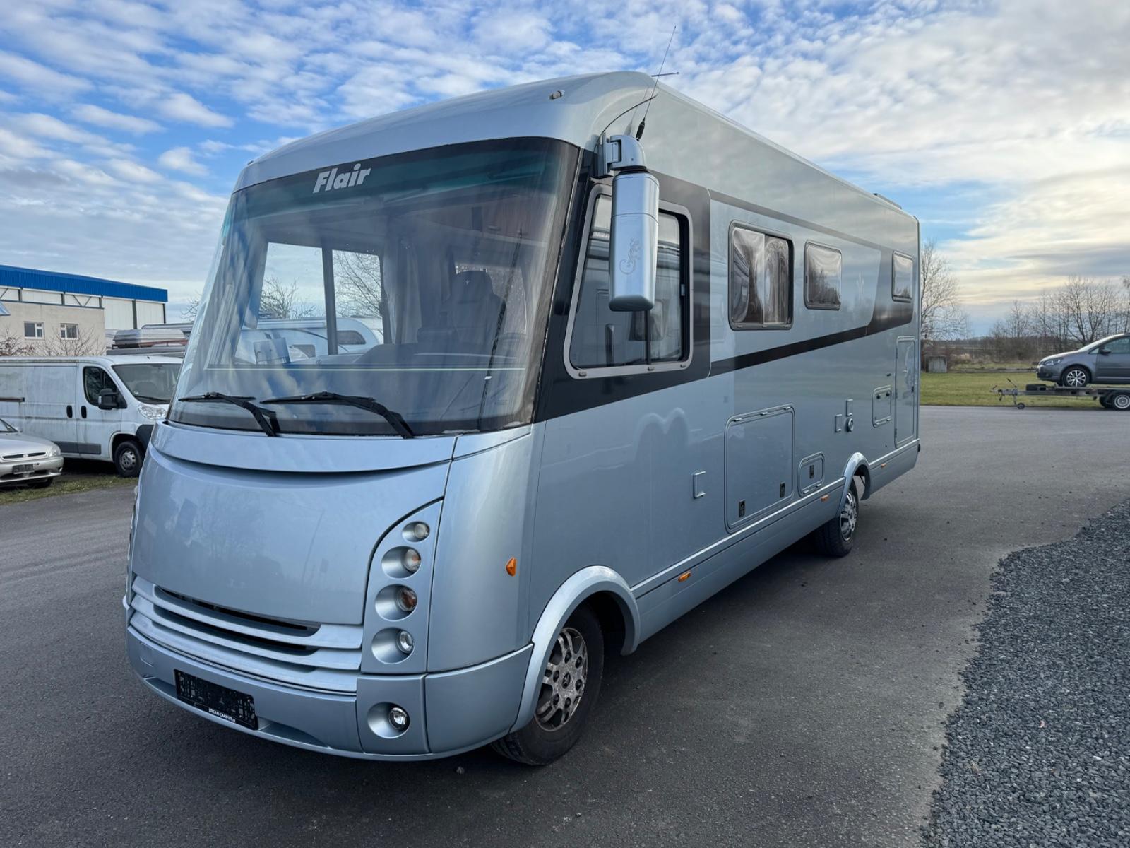 Niesmann + Bischoff Flair 7100 i