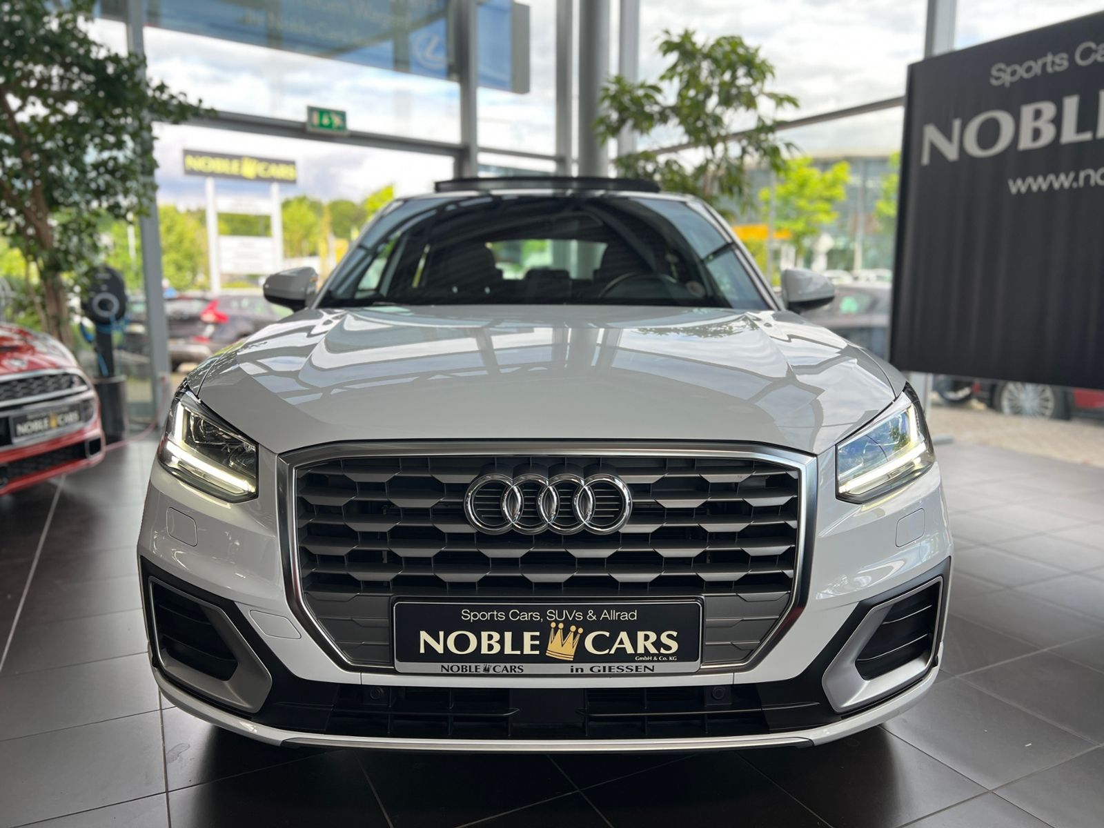 Fahrzeugabbildung Audi Q2 35 TFSI S-Tronic S Line PANO SHZ LED NAVI