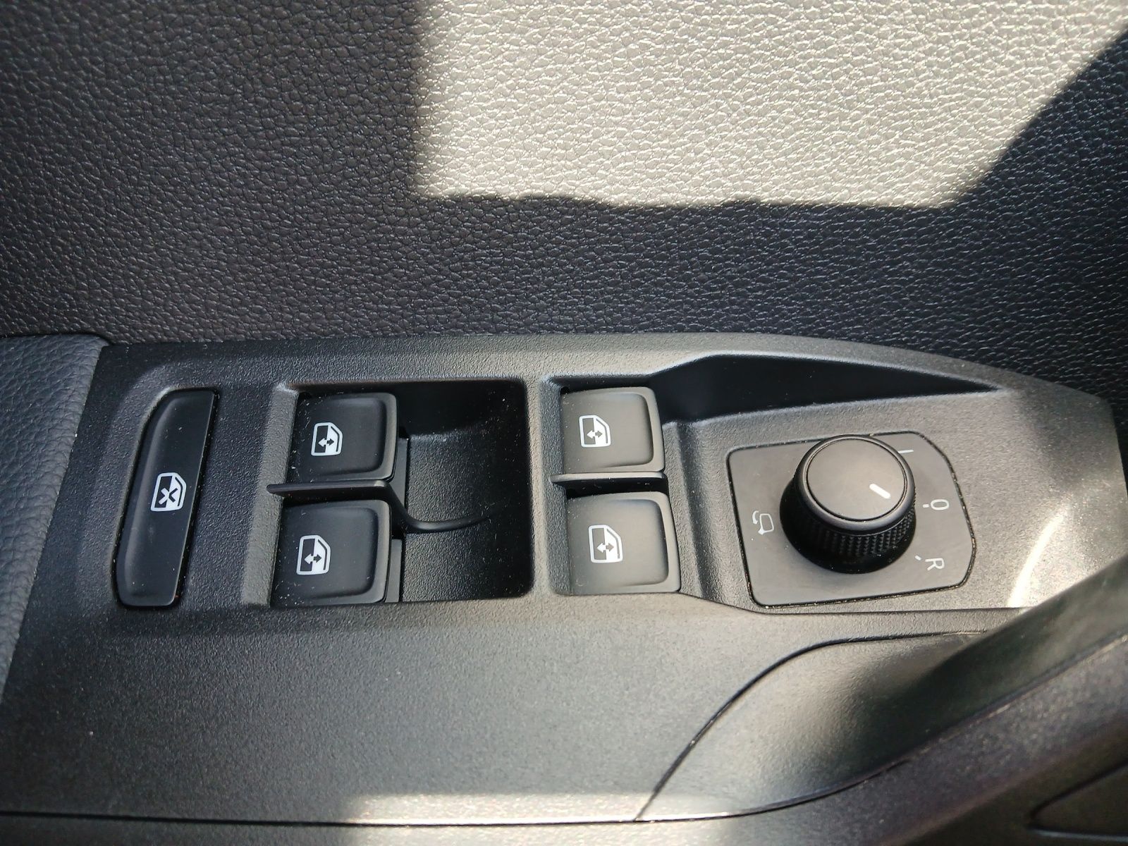 Fahrzeugabbildung SEAT Ibiza 1.0 TSI Style, LED