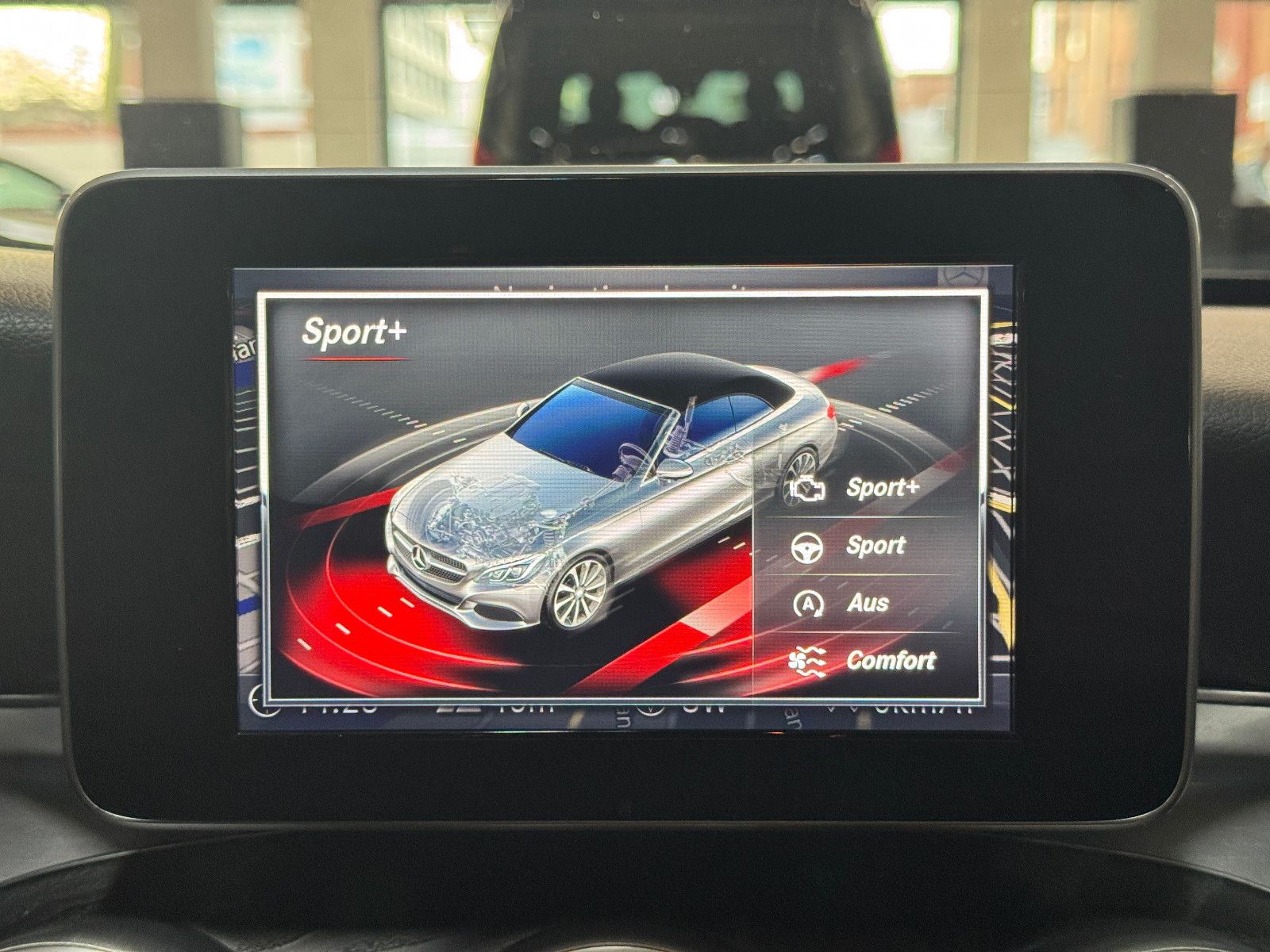Fahrzeugabbildung Mercedes-Benz C 200 9GT CABRIO 2X AMG LINE AIRSCARF 360°KAMERA