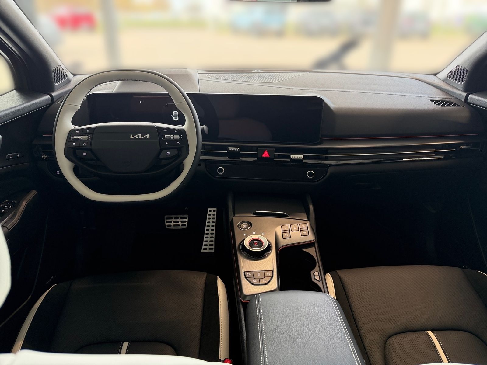 Fahrzeugabbildung Kia SPORTAGE 1.6T AWD DCT GTL SD GD DRI SOUN AHK