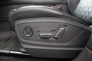 Audi e-tron 55 quattro S-Line Black,Leder,B&O,MATRIX