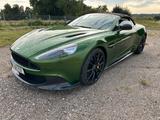Aston Martin Vanquish S Volante    5.9 V12 - 604 HP