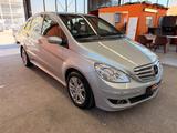 Mercedes-Benz B180 CDI Automatik Klima AHK PTS Teilleder - gebrauchte Mercedes-Benz B 180 aus dem Jahr 2006