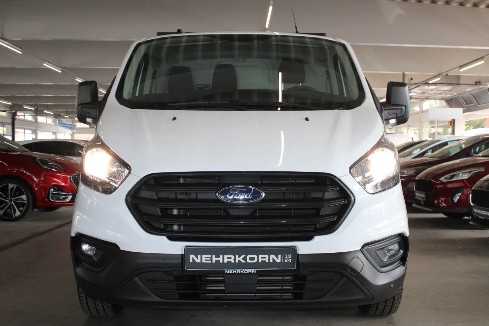 Fahrzeugabbildung Ford Transit Custom L1 Kasten KLIMA PDC FSH 1.Hand