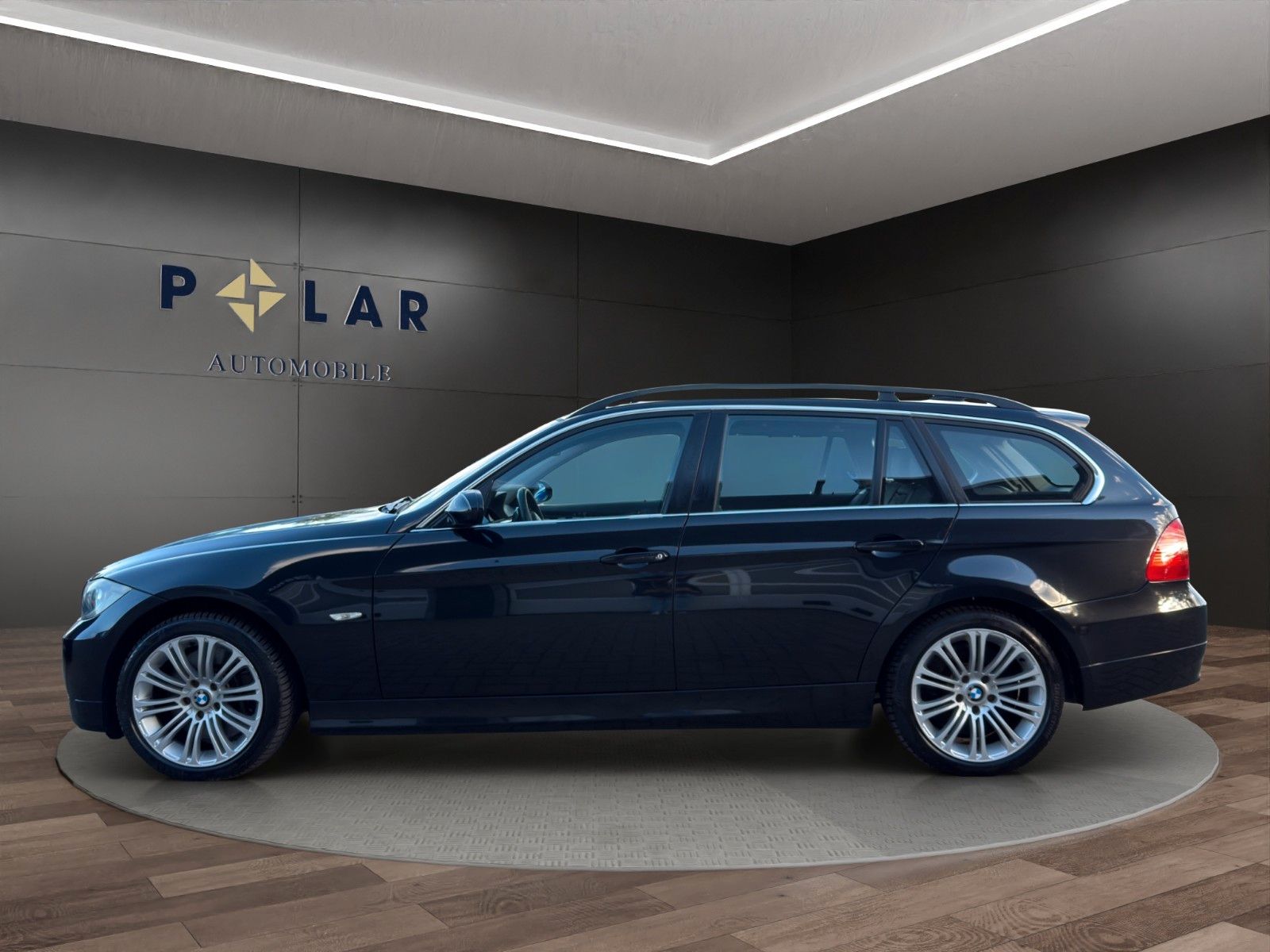 Fahrzeugabbildung BMW 335i Touring xDrive *Pano*Xenon*Elektr.Sitze