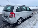 Opel Zafira 1.9 CDTI 88kW - - Opel Zafira aus 2008 mit Diesel-Antrieb