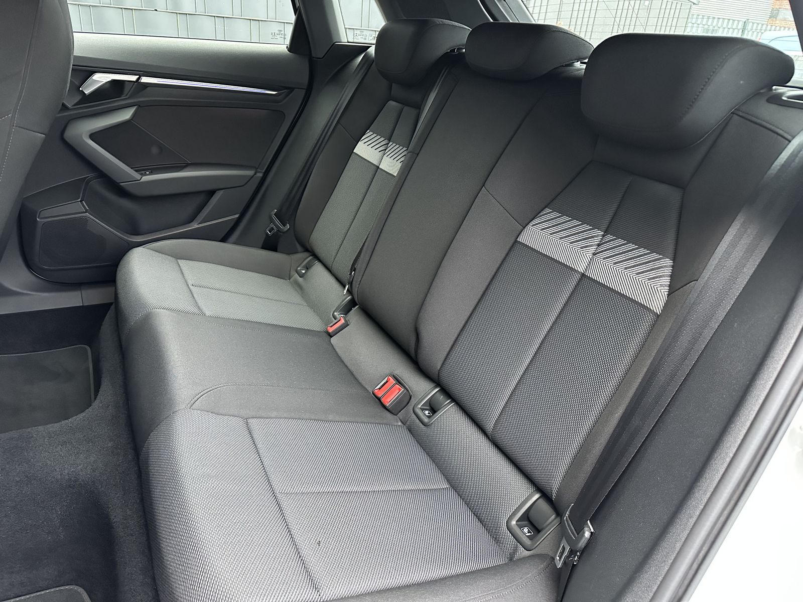 Fahrzeugabbildung Audi A3 SpT 35 TDI Advanced NAV+LED+VC+CARPLAY+1HD+PP