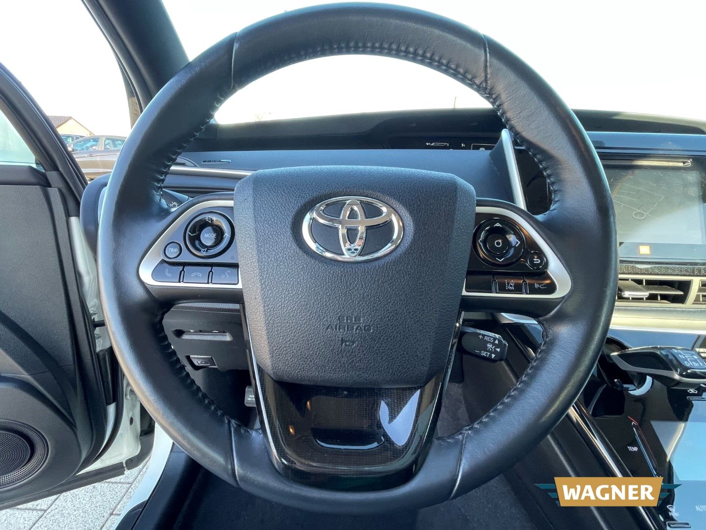 Fahrzeugabbildung Toyota Mirai FuelCell Wasserstoff Automatik Leder