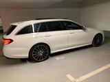 Mercedes-Benz E 220d T AMG Kamera Burmester Pano 20Zoll  - Mercedes-Benz E 220 Gebrauchtwagen in Hamburg