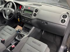 Fahrzeugabbildung Volkswagen Tiguan 1.4 TSI Sport&Style 4Motion Tempomat AHK