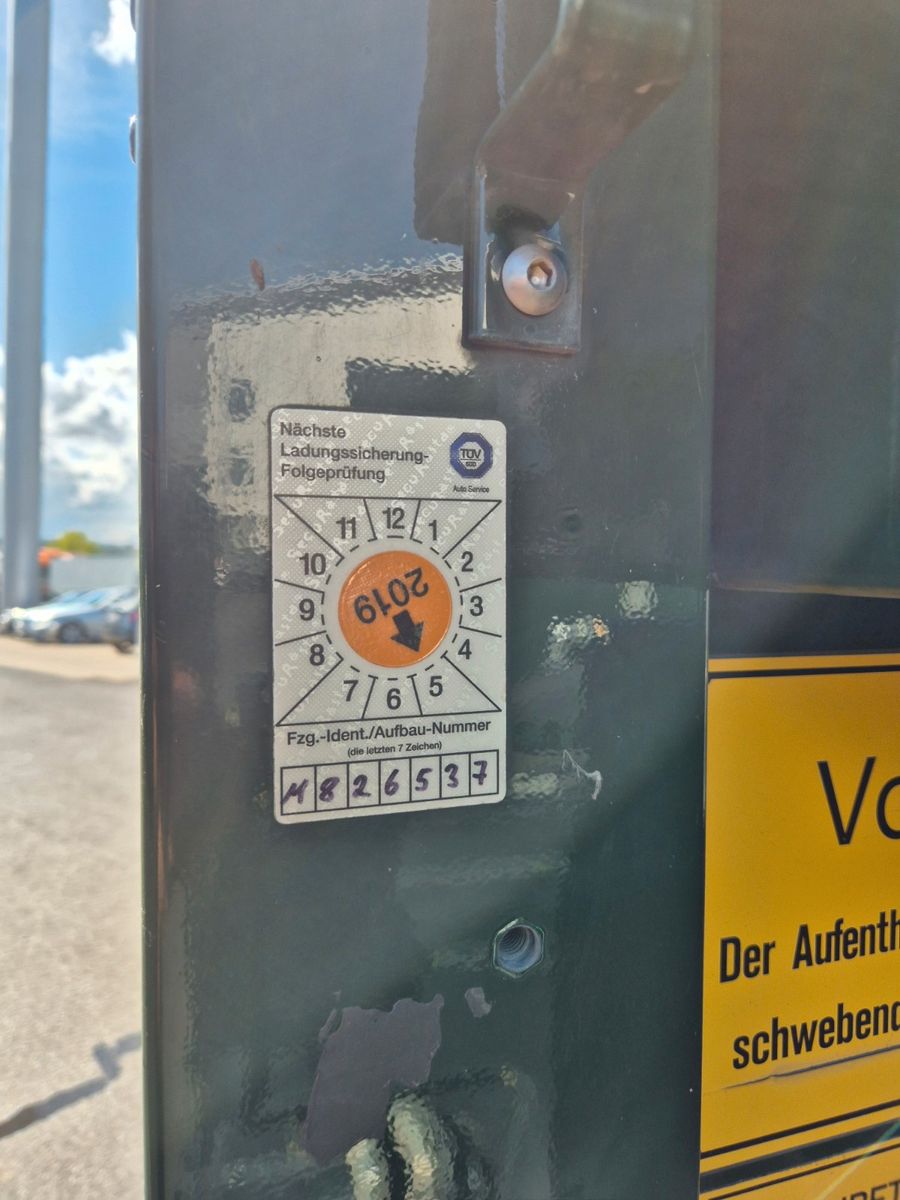 Fahrzeugabbildung MAN TGS 26.420 6x2-4 LL Hiab 177K PRO 2 Stück