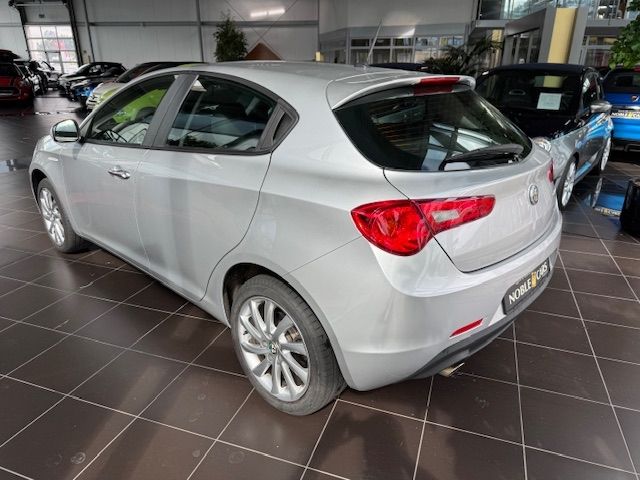 Fahrzeugabbildung Alfa Romeo Giulietta Basis KLIMA NAVI