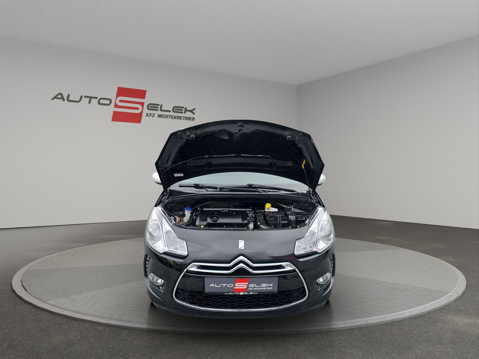 Fahrzeugabbildung Citroën DS3 SoChic SPORTPAKET KLIMA PDC TEMPOMAT