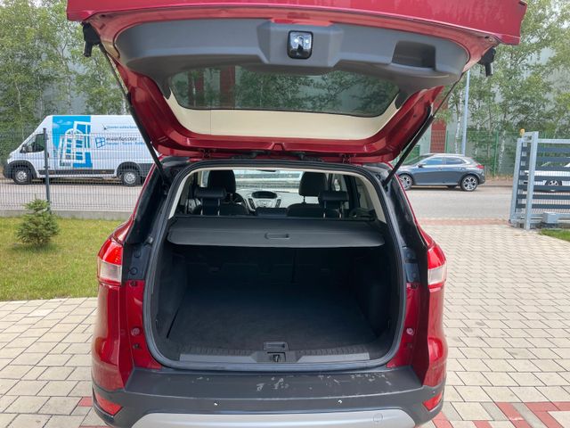 Fahrzeugabbildung Ford Kuga Titanium(Tüv&Insp.neu/1 Hand)