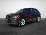 Volkswagen Tiguan 1.5 TSI DSG United  Panodach AHK Navi LED - mit Benzin-Antrieb: Braun, Freisprecheinrichtung, mit Klimaanlage