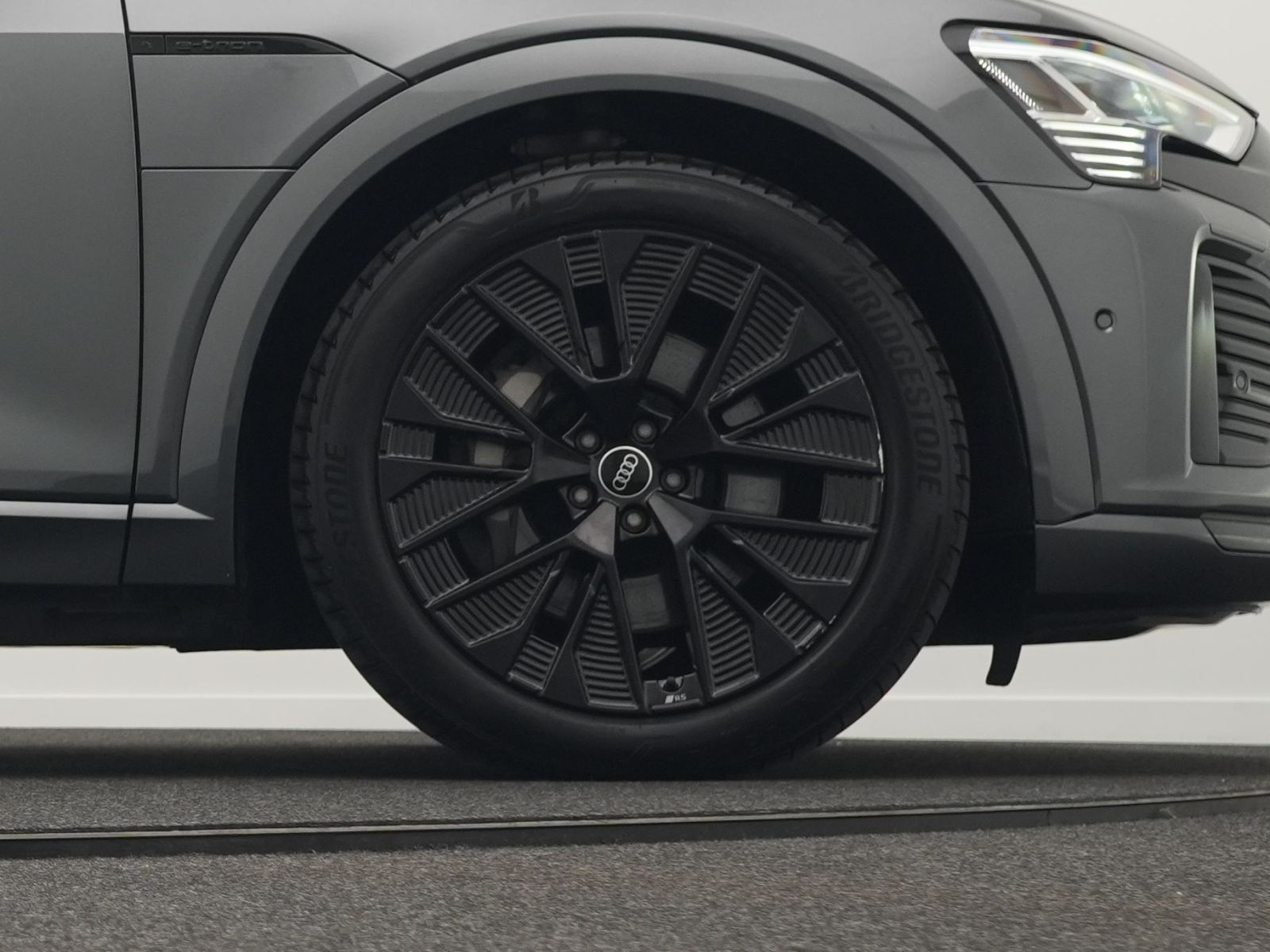 Audi Q8 e-tron - Bild 50